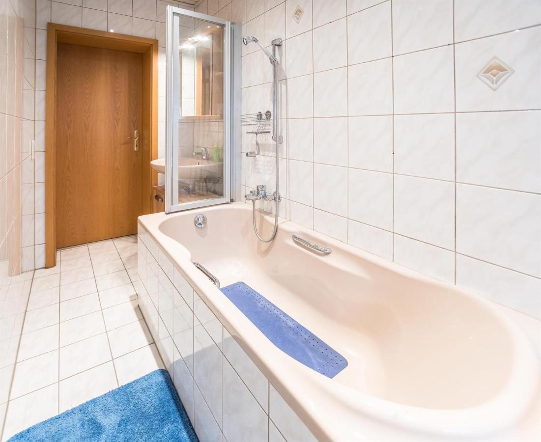 Ferienwohnung Romy Наумбург Екстер'єр фото